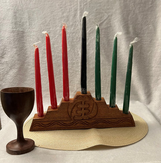 Gye Name Pyramind Kwanzaa Set Brown